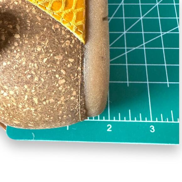 Comfortiva Shantel Snake Print Leather Slip On Thong Sandals Yellow Women's 9W - Picture 16 of 16